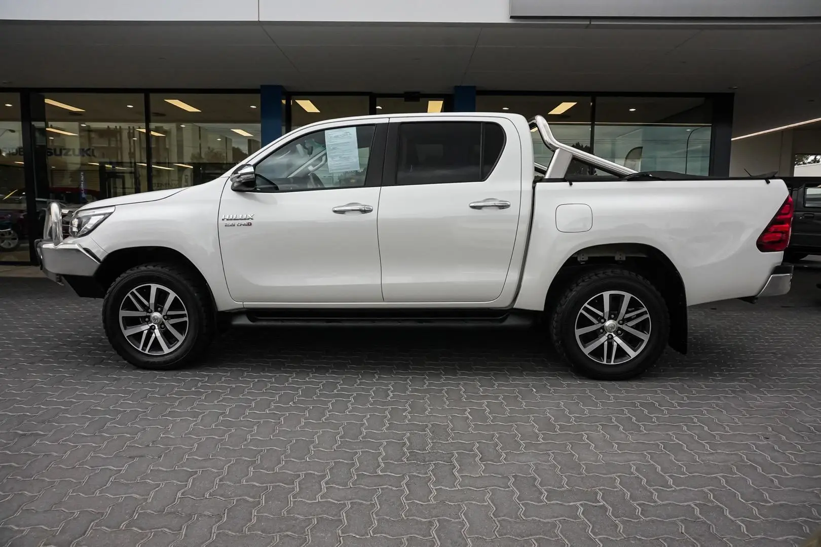 2018 Toyota Hilux Gallery Image 4