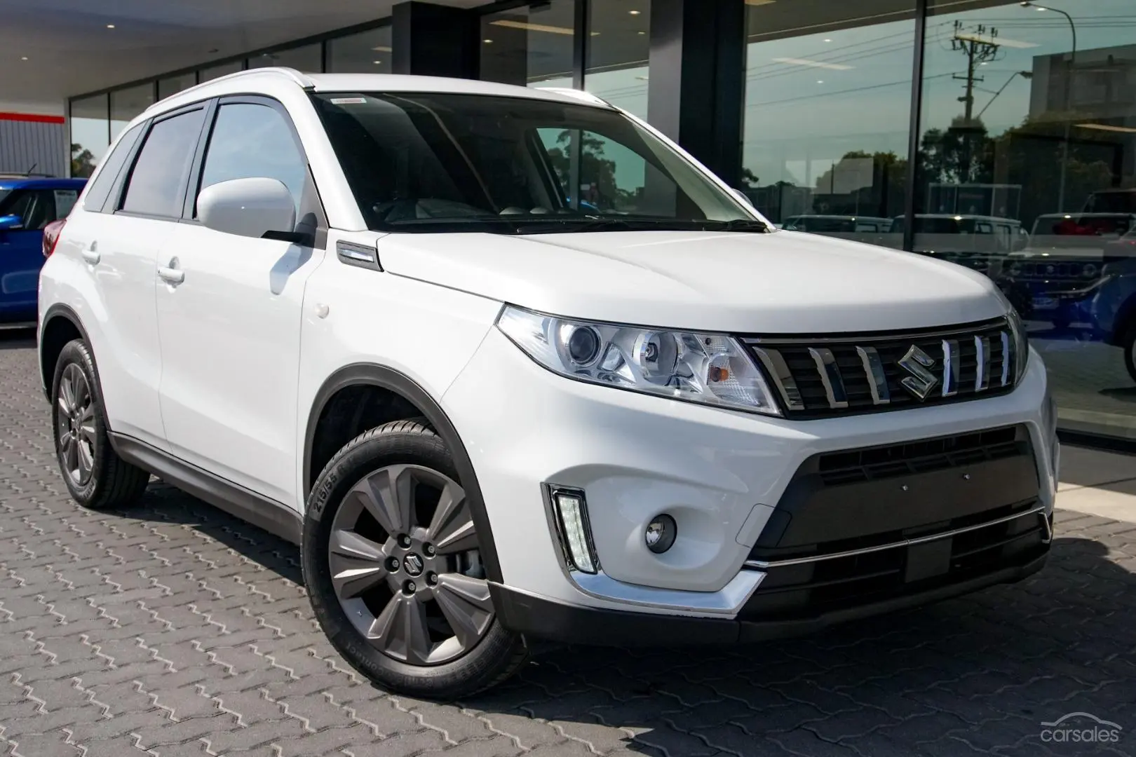 2022 Suzuki Vitara Image 1