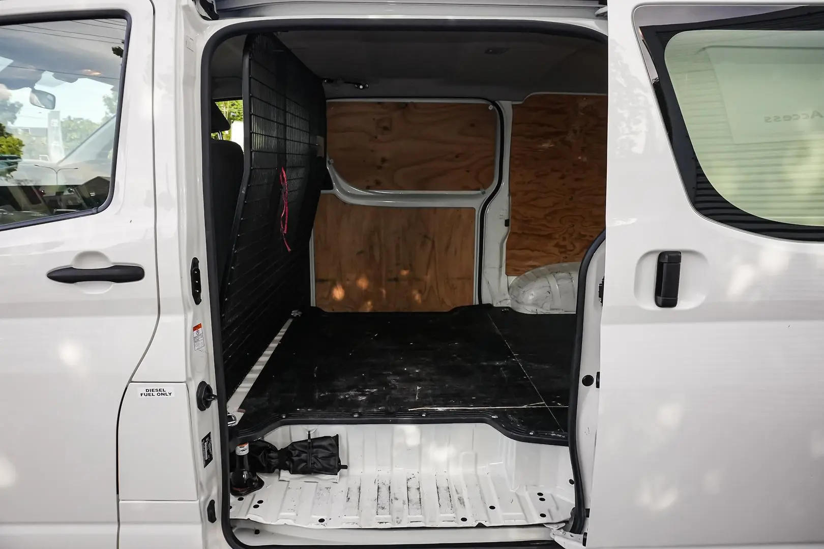 2021 Toyota Hiace Gallery Image 12