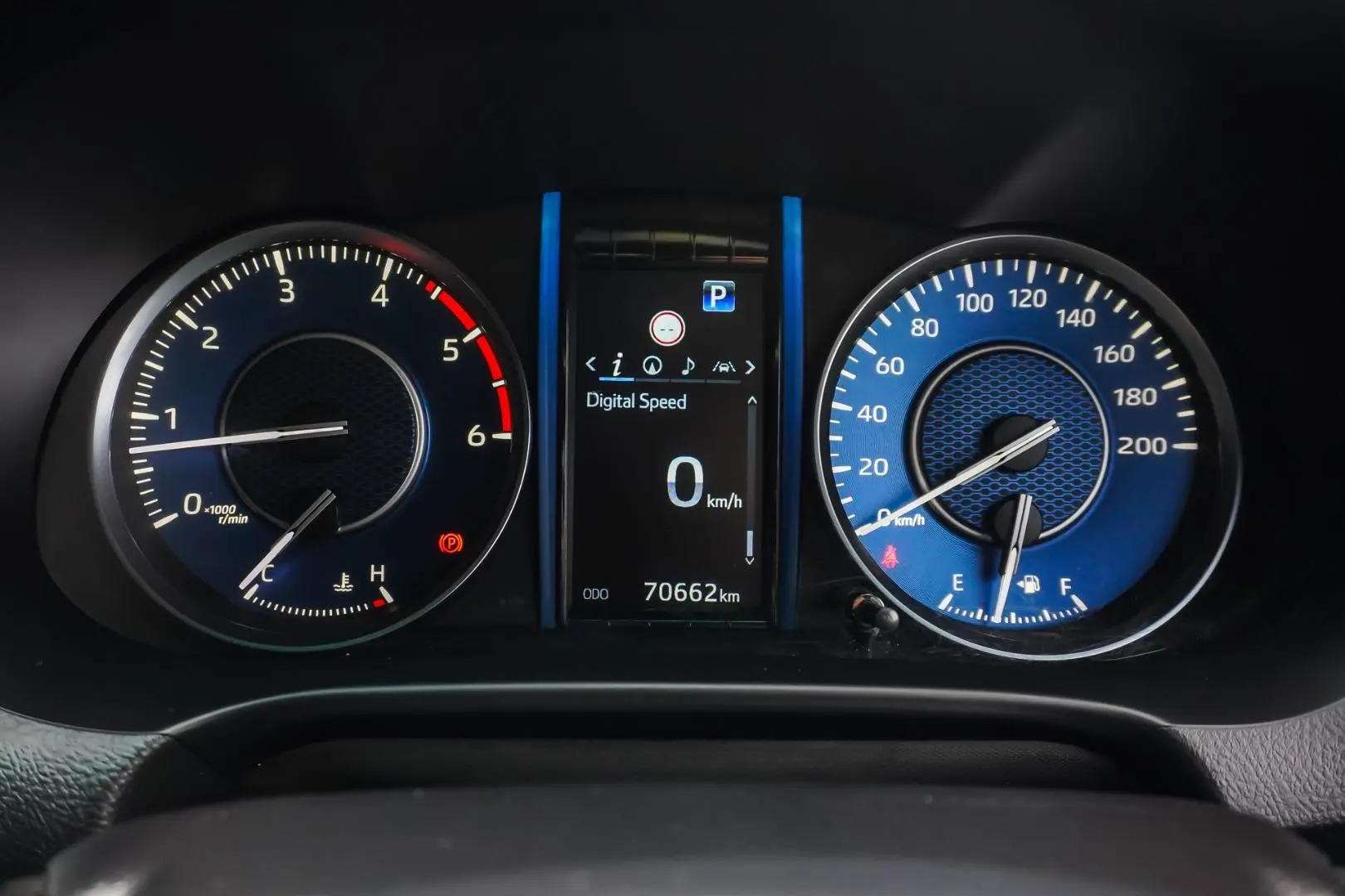 2022 Toyota Fortuner Gallery Image 17
