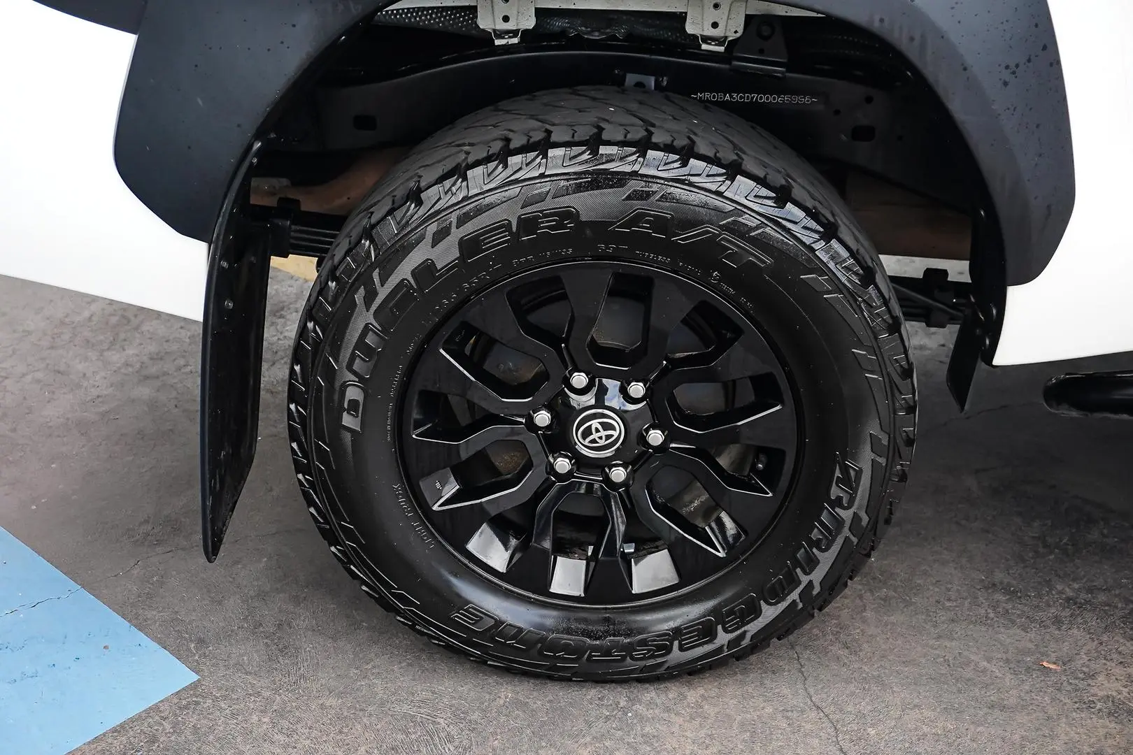 2022 Toyota Hilux Gallery Image 15