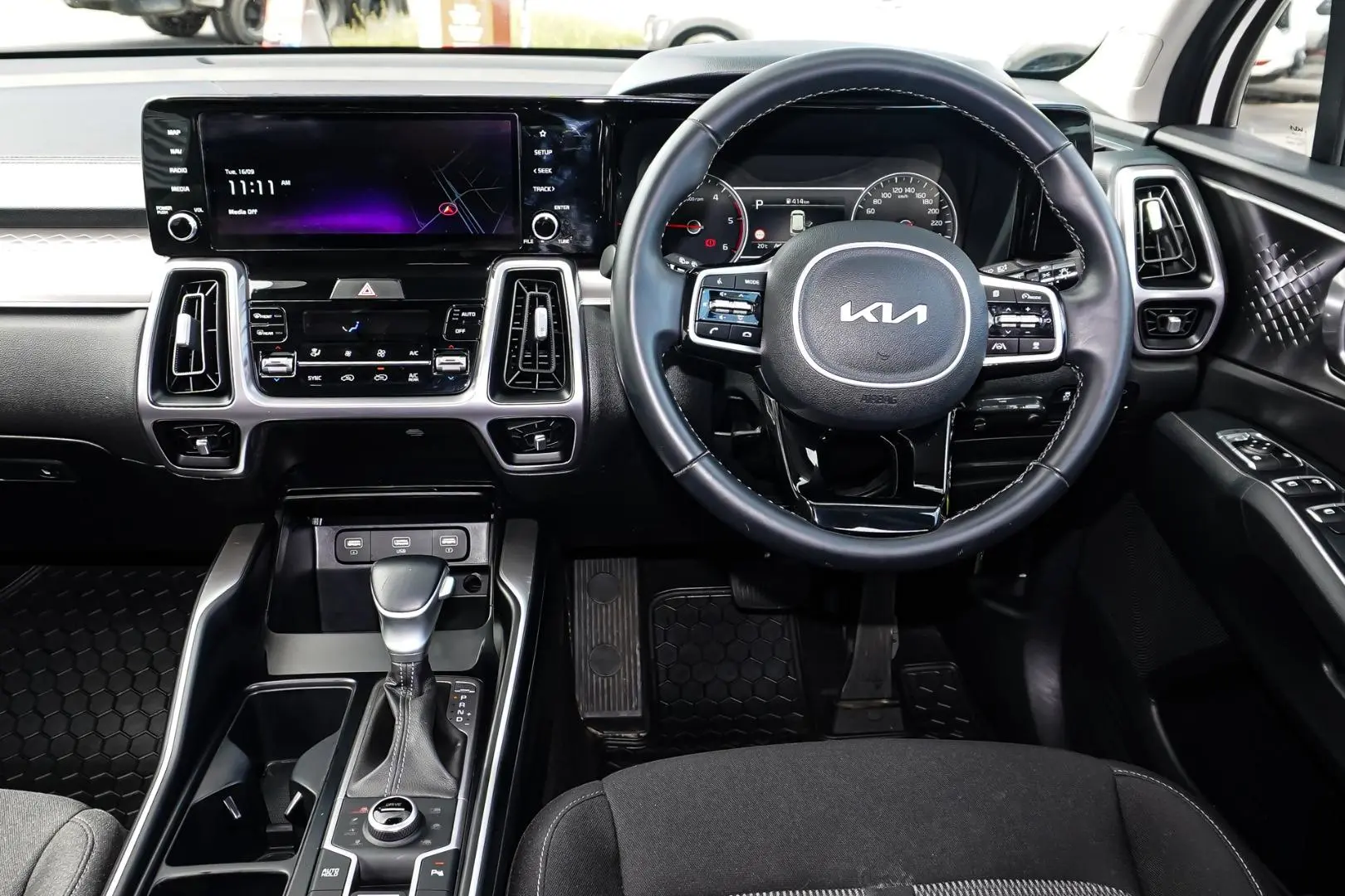 2022 Kia Sorento Gallery Image 9