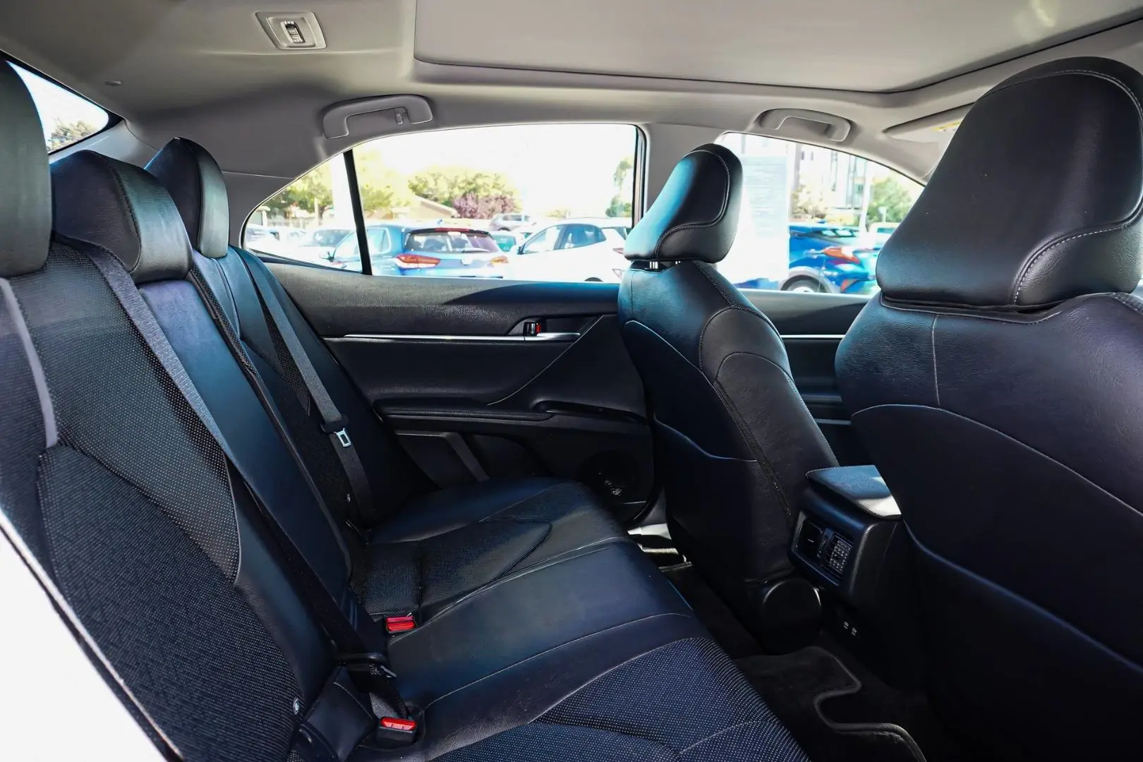 2021 Toyota Camry Gallery Image 8