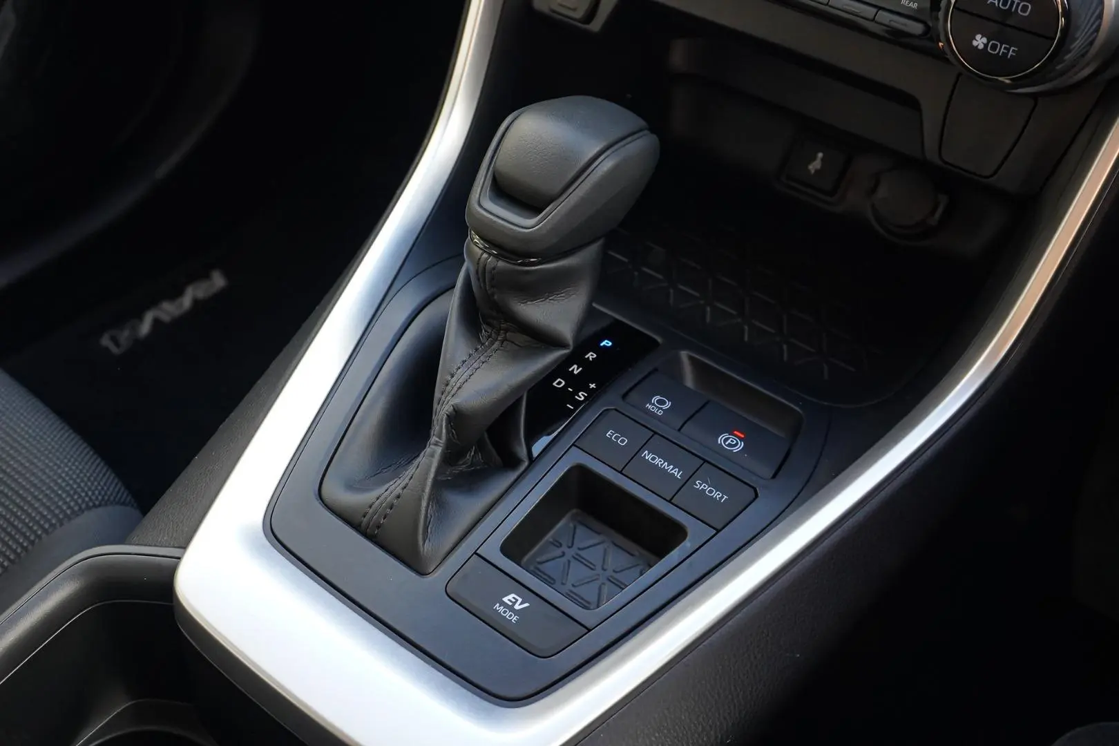 2022 Toyota RAV4 Gallery Image 19