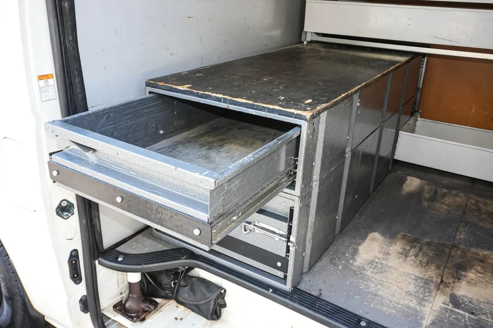 2017 Toyota Hiace Gallery Image 14