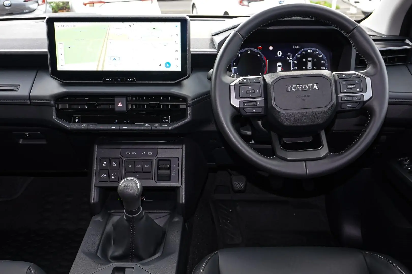 2025 Toyota Hilux Gallery Image 8