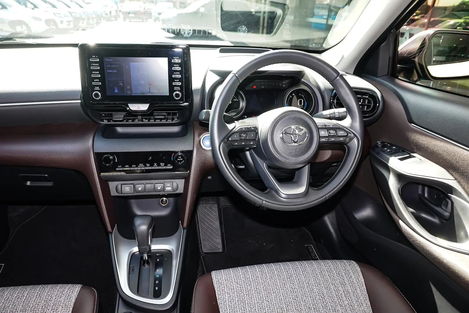 2022 Toyota Yaris Cross Gallery Image 9