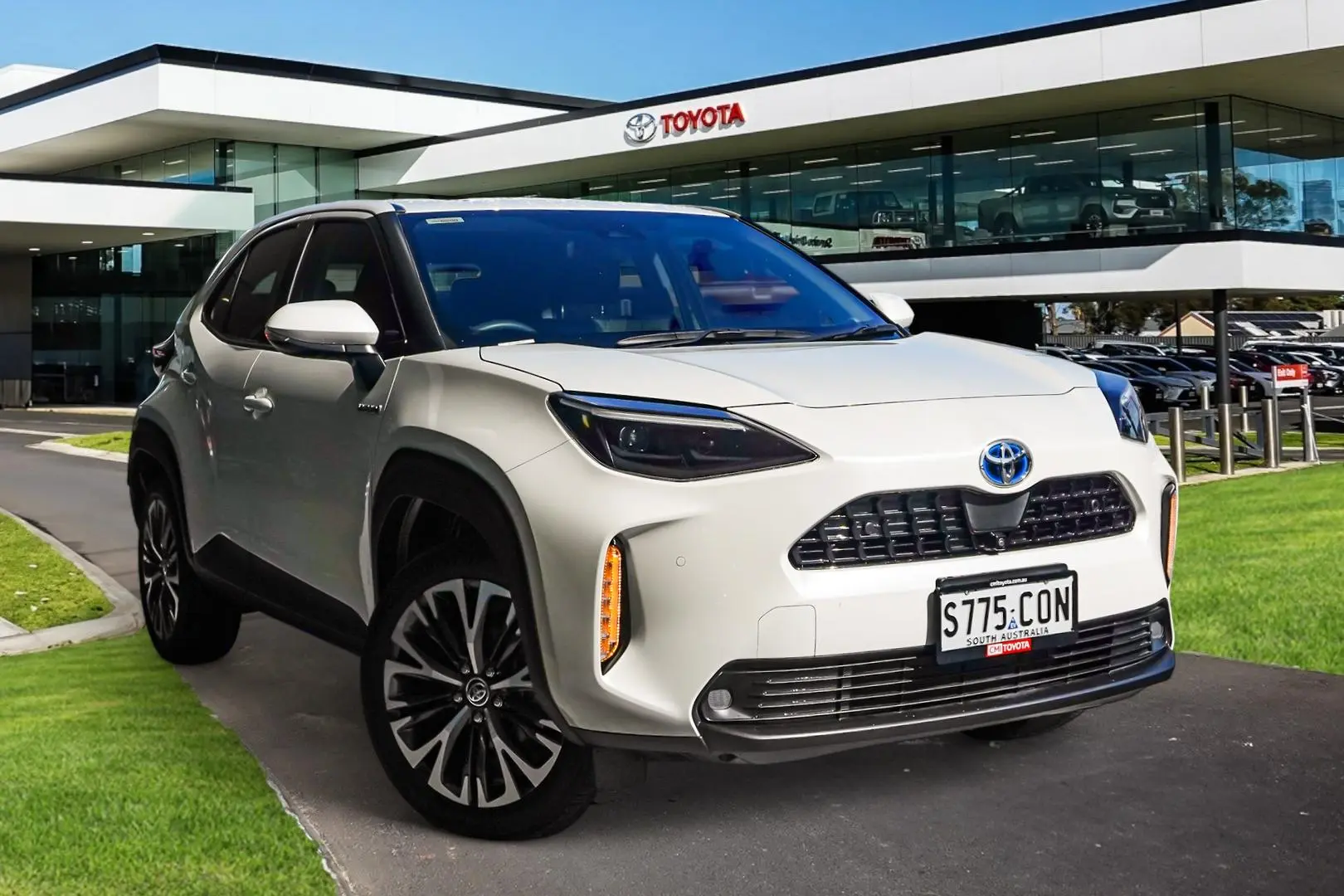 2022 Toyota Yaris Cross Gallery Image 1