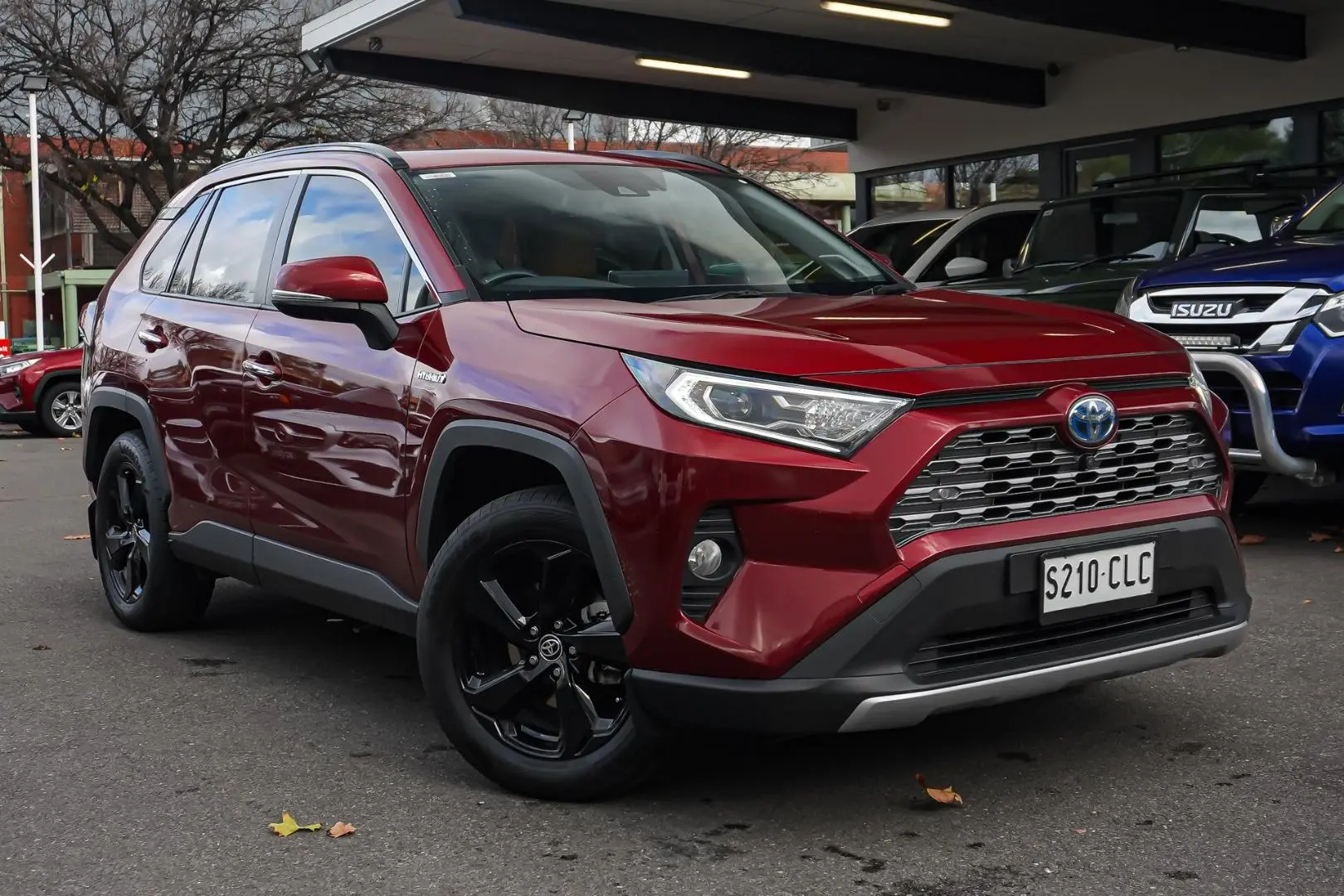 2021 Toyota RAV4 Gallery Image 2