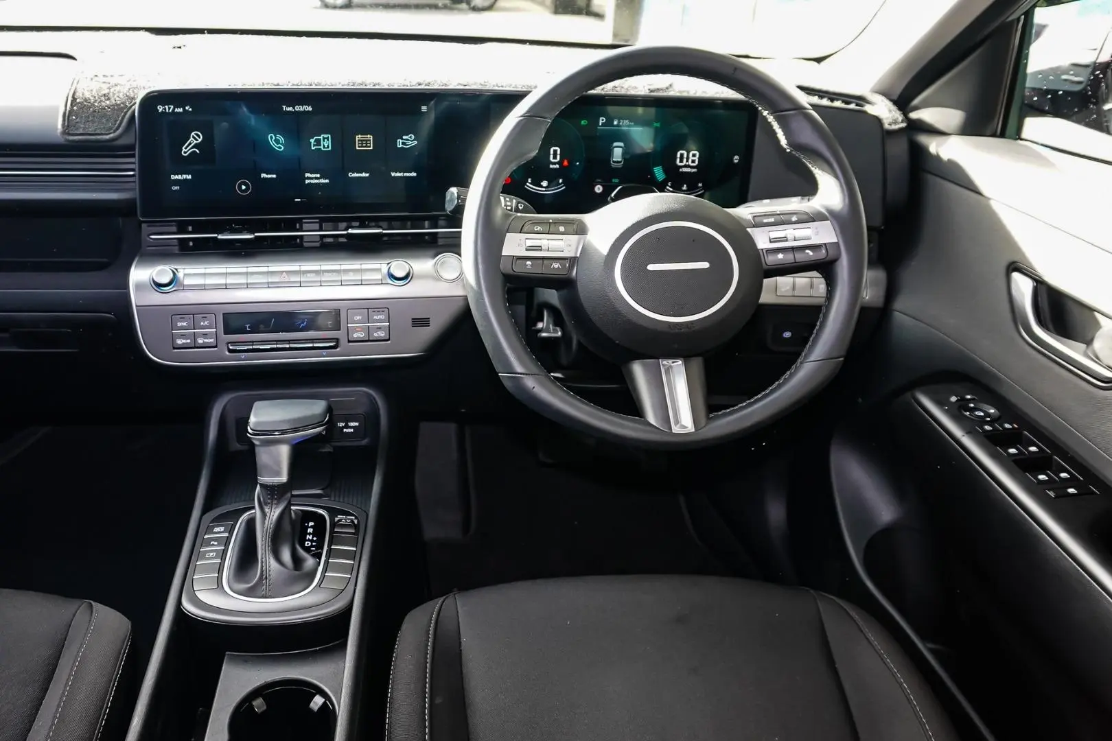 2024 Hyundai Kona Gallery Image 8