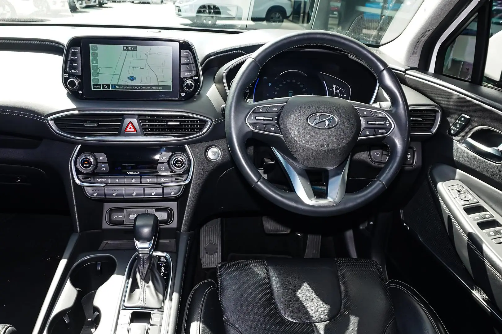 2019 Hyundai Santa Fe Gallery Image 10