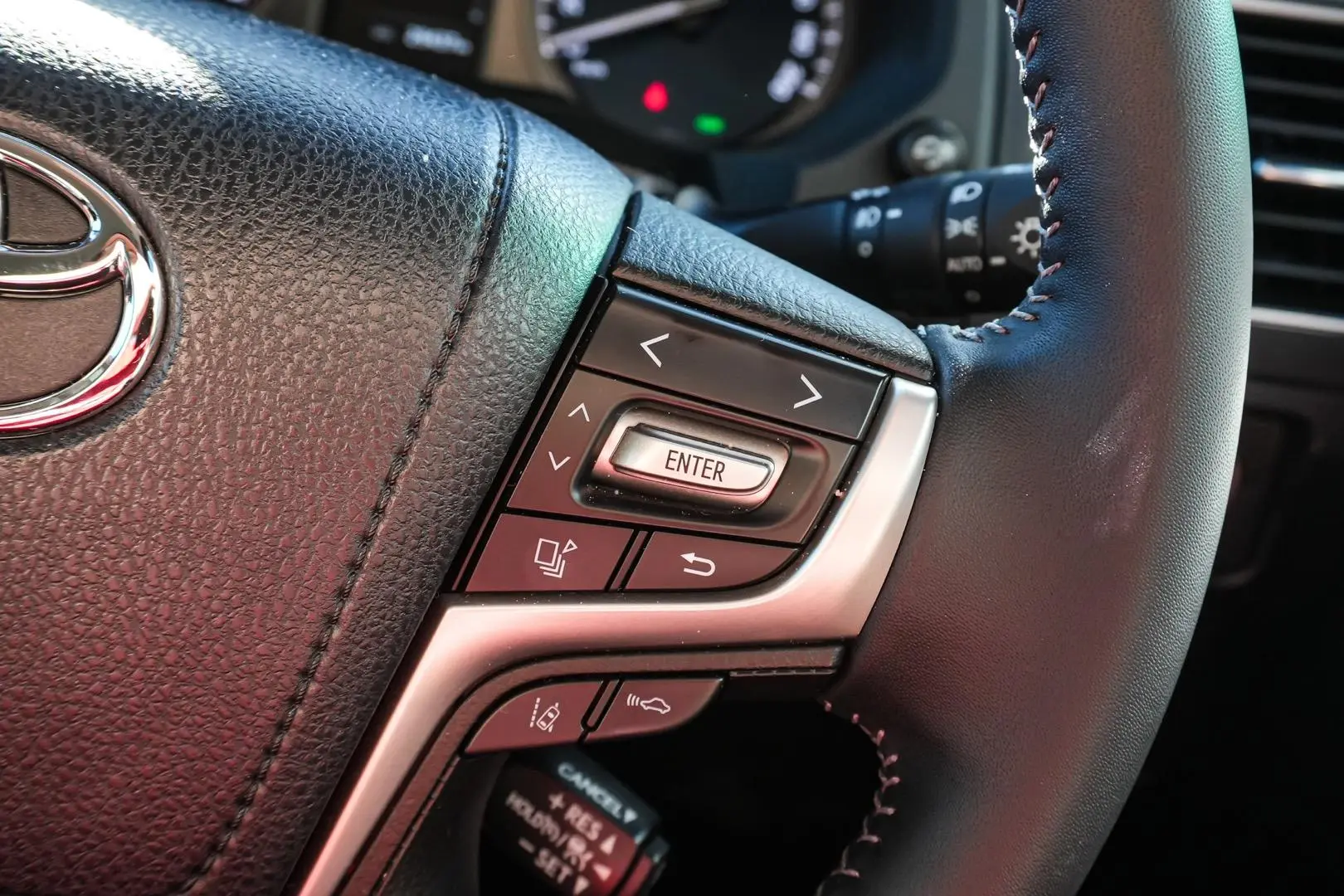 2023 Toyota Landcruiser Prado Gallery Image 20