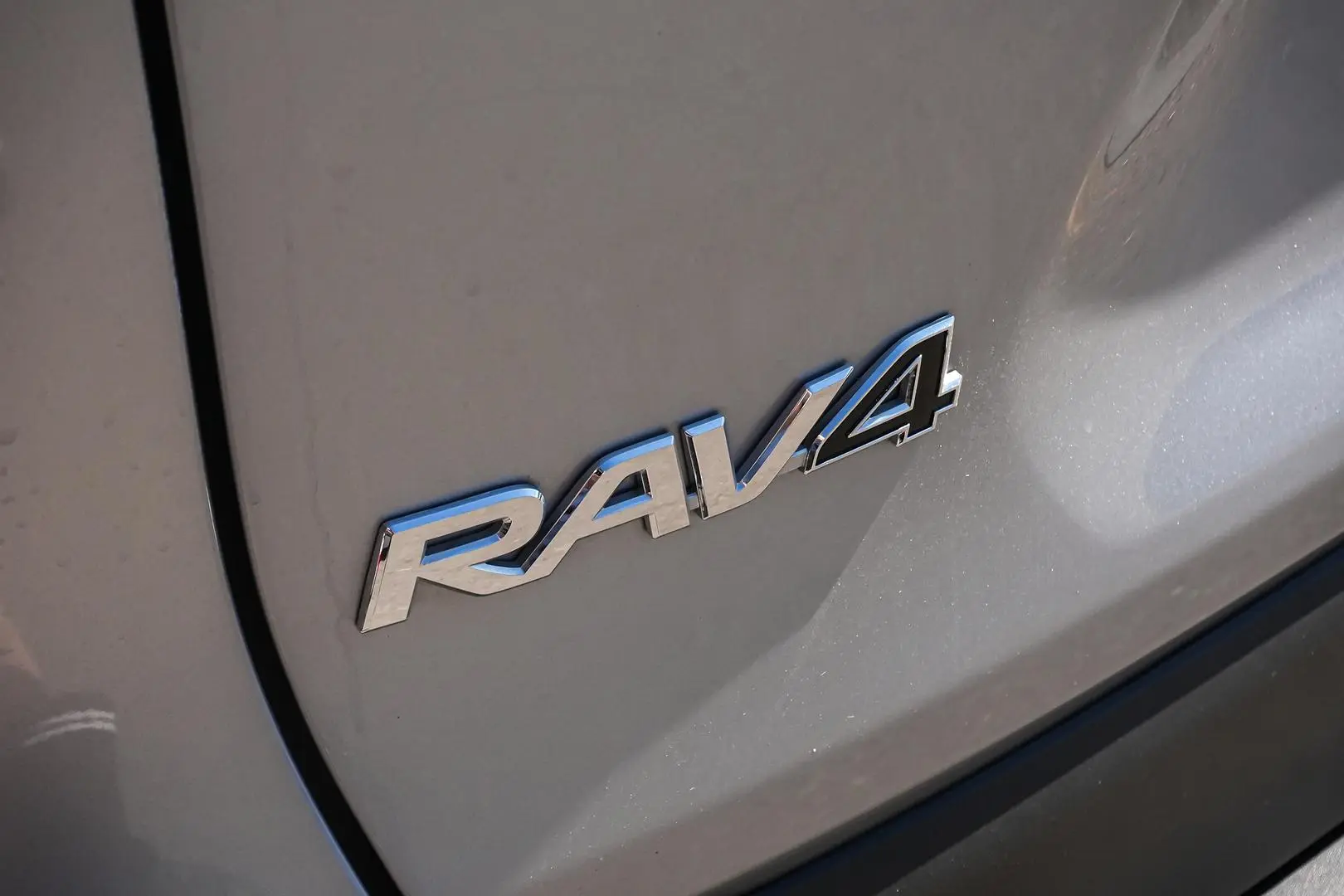 2022 Toyota RAV4 Gallery Image 9