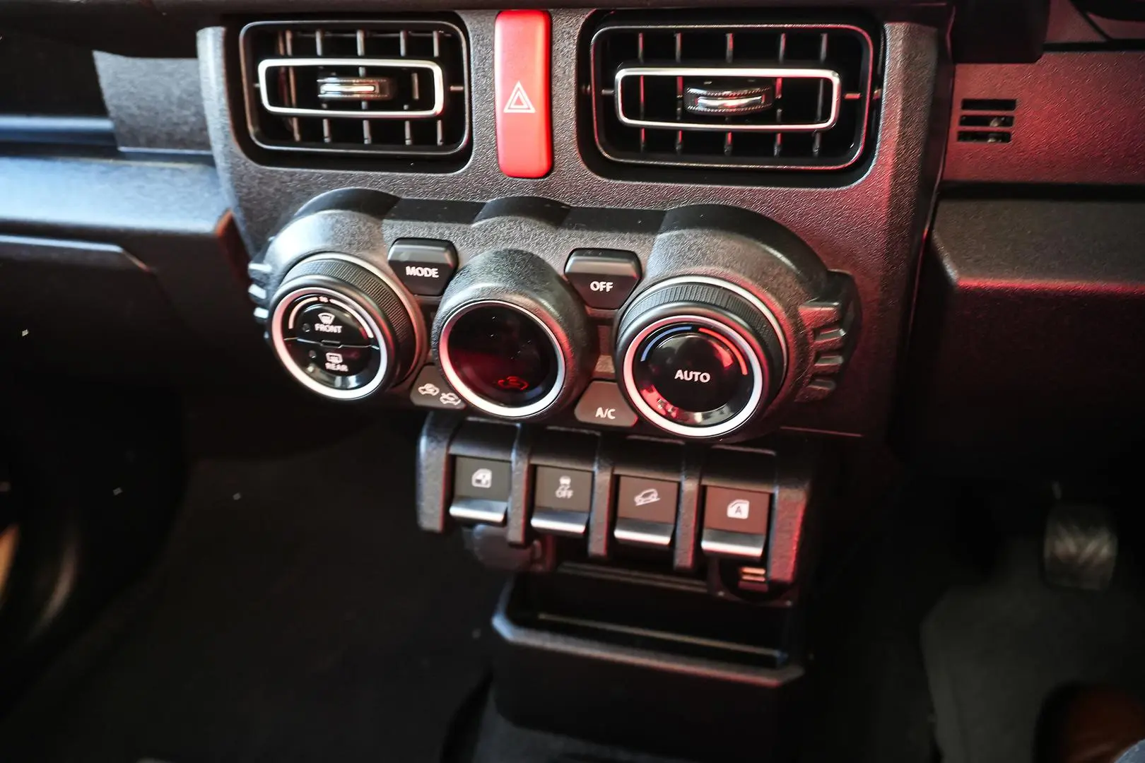 2024 Suzuki Jimny Gallery Image 20