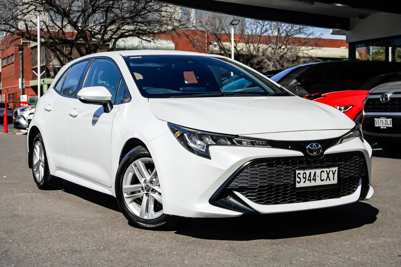 2021 Toyota Corolla Gallery Image 2