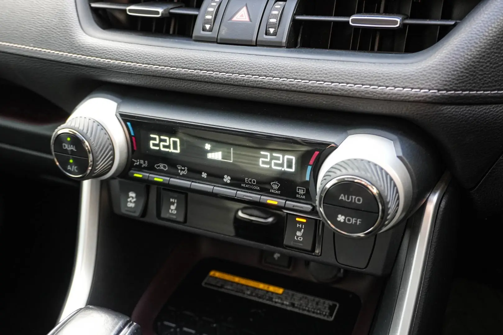 2020 Toyota RAV4 Gallery Image 24