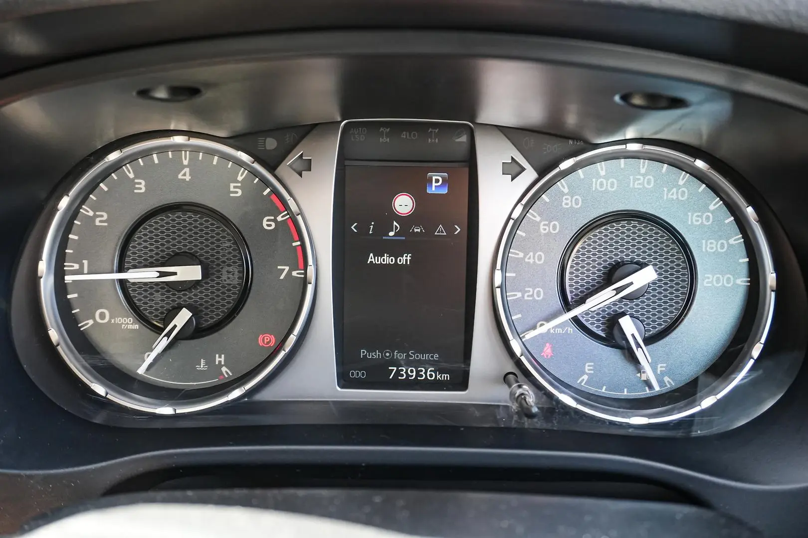 2022 Toyota Hilux Gallery Image 16