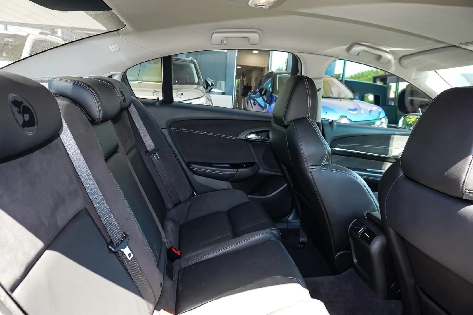 2016 Holden Special Vehicles Senator Gallery Image 8