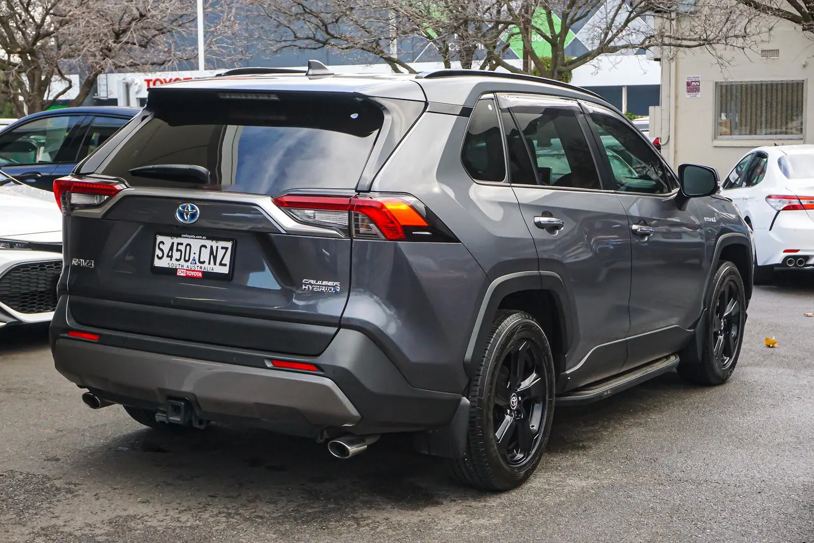 2020 Toyota RAV4 Gallery Image 3