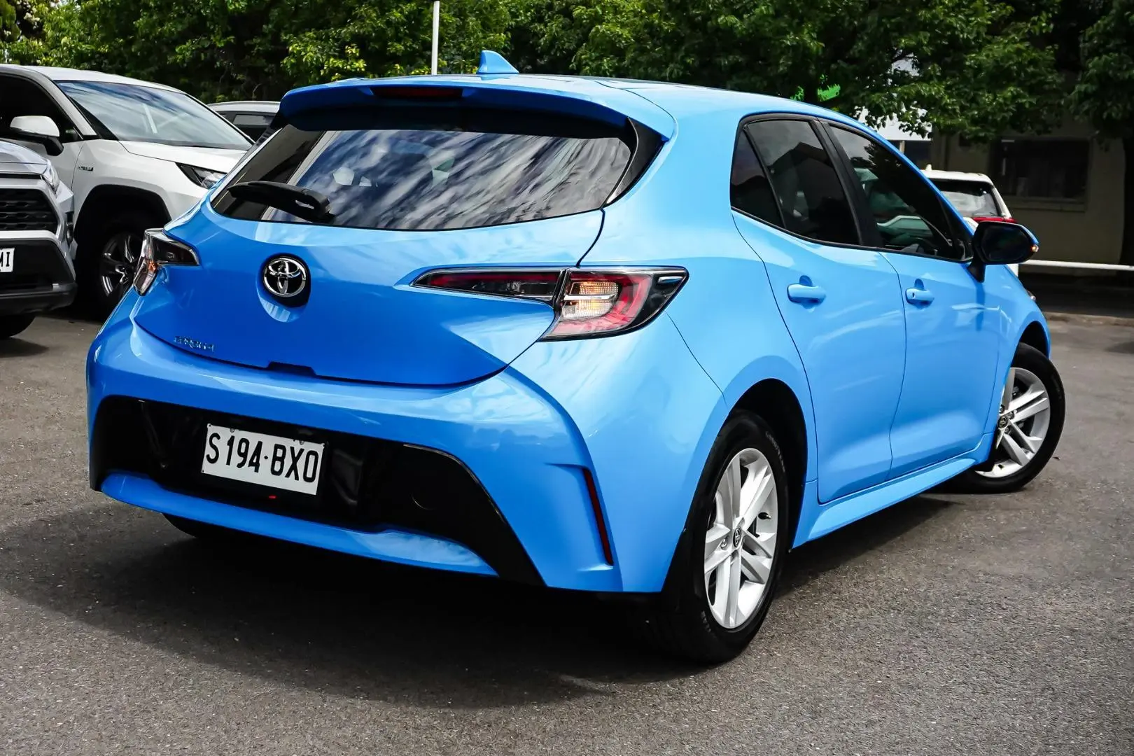 2018 Toyota Corolla Gallery Image 3