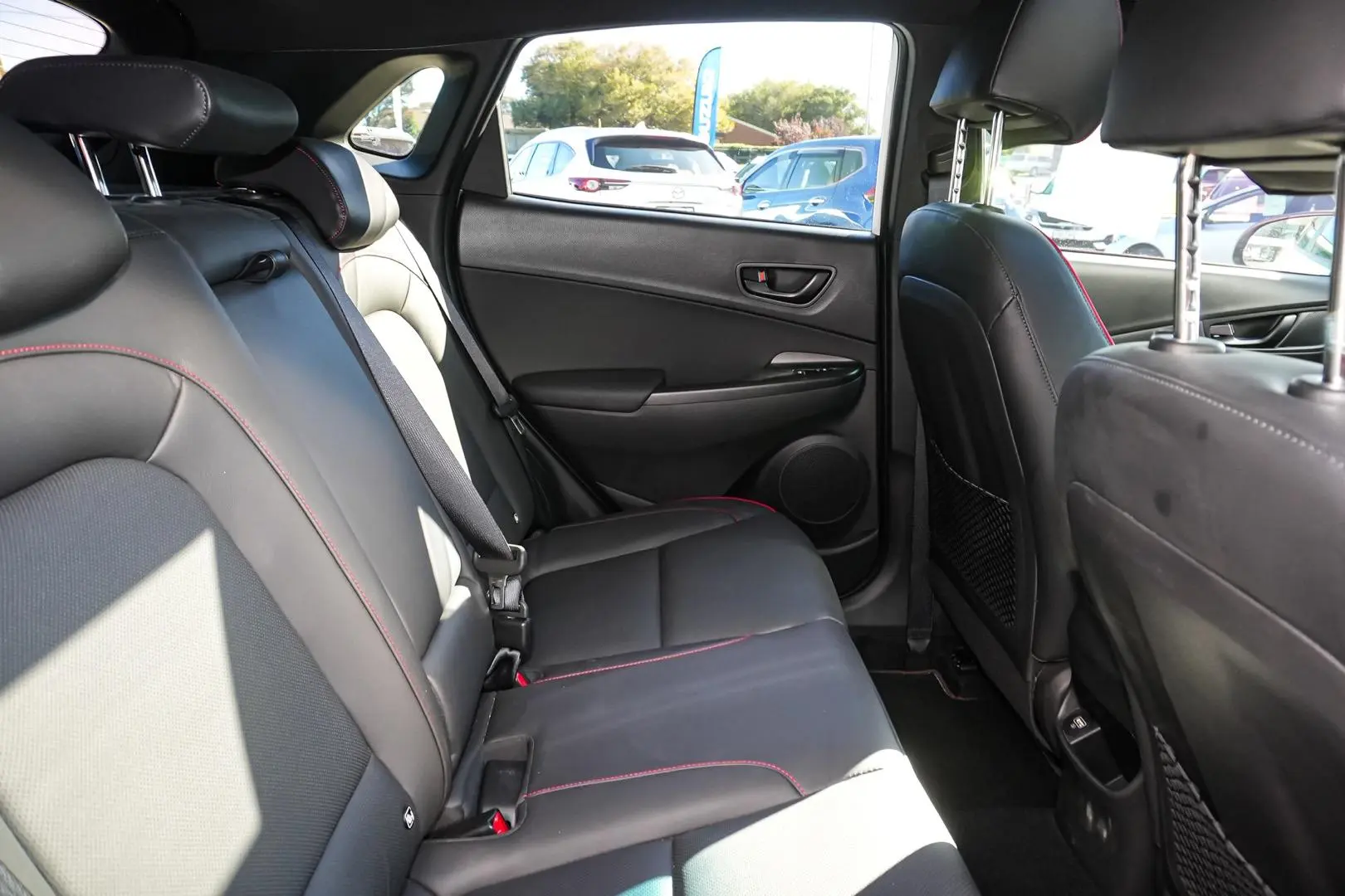 2023 Hyundai Kona Gallery Image 9
