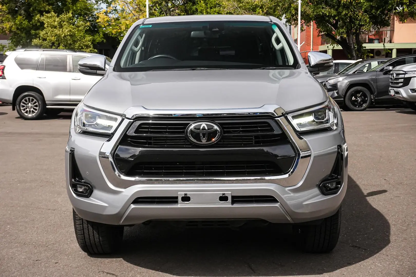 2022 Toyota Hilux Gallery Image 5