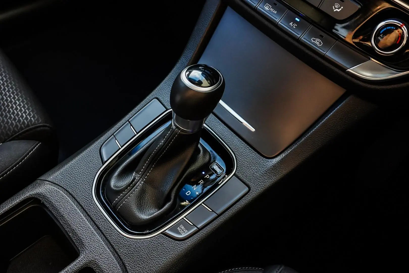 2022 Hyundai i30 Gallery Image 18