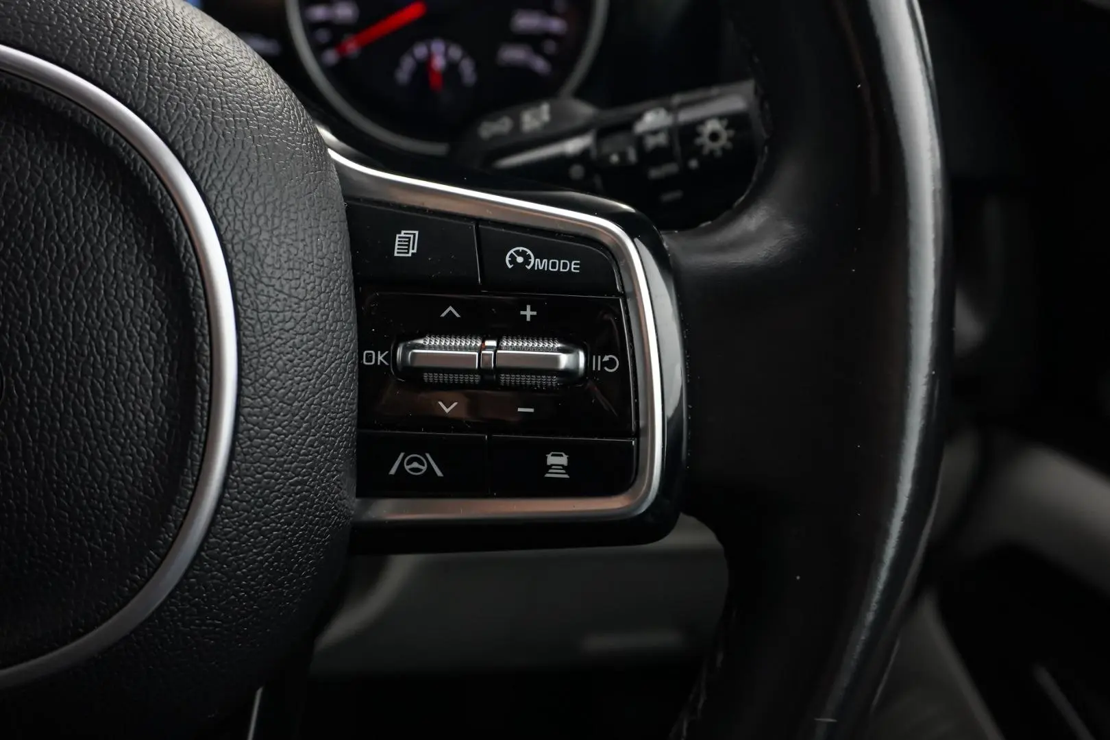 2021 Kia Carnival Gallery Image 20