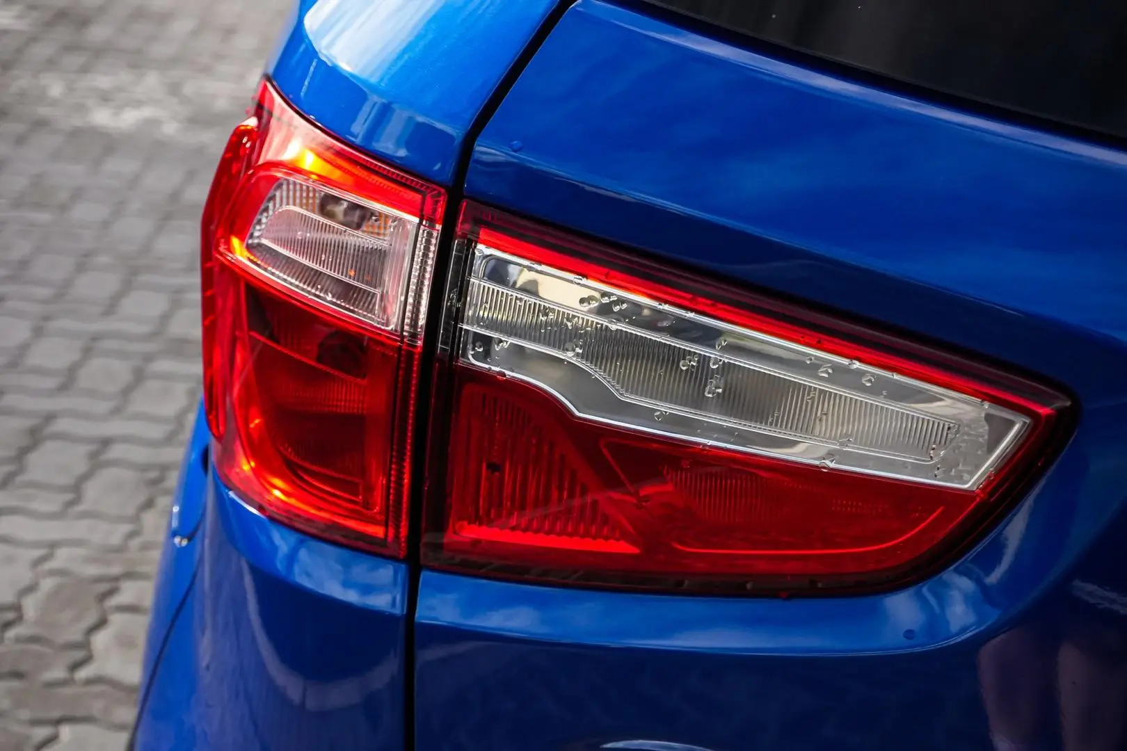 2017 Ford EcoSport Gallery Image 14