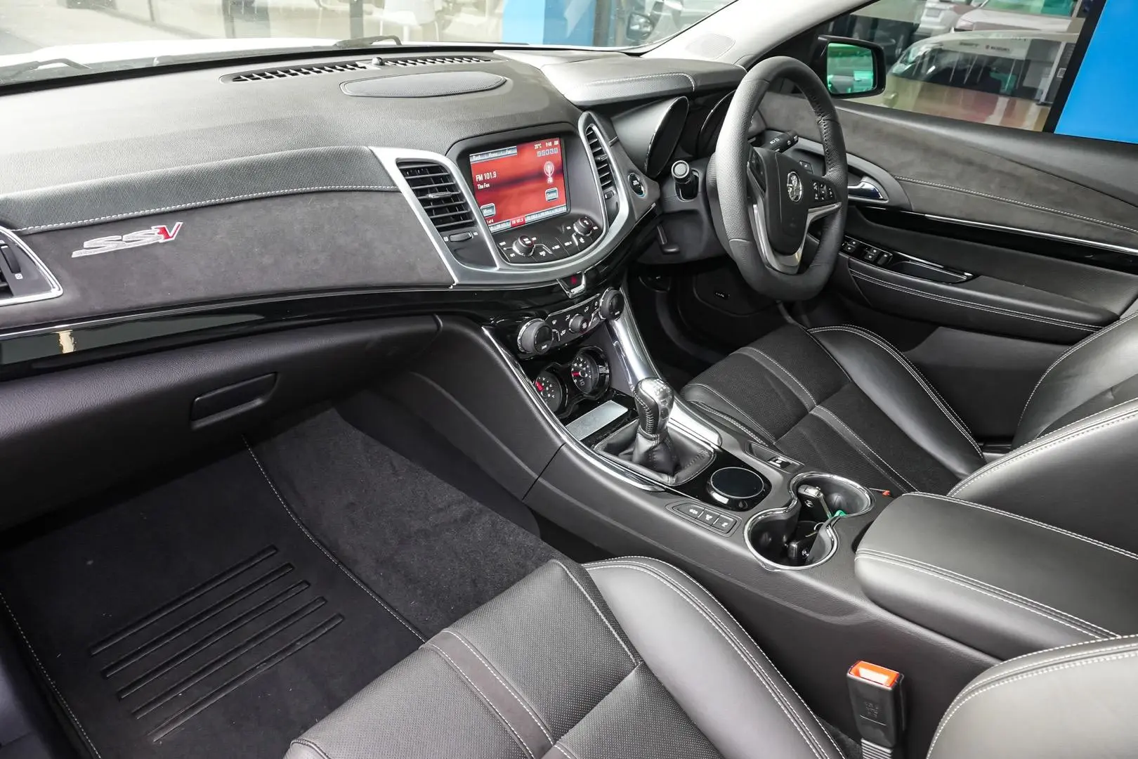 2017 Holden Commodore Gallery Image 8