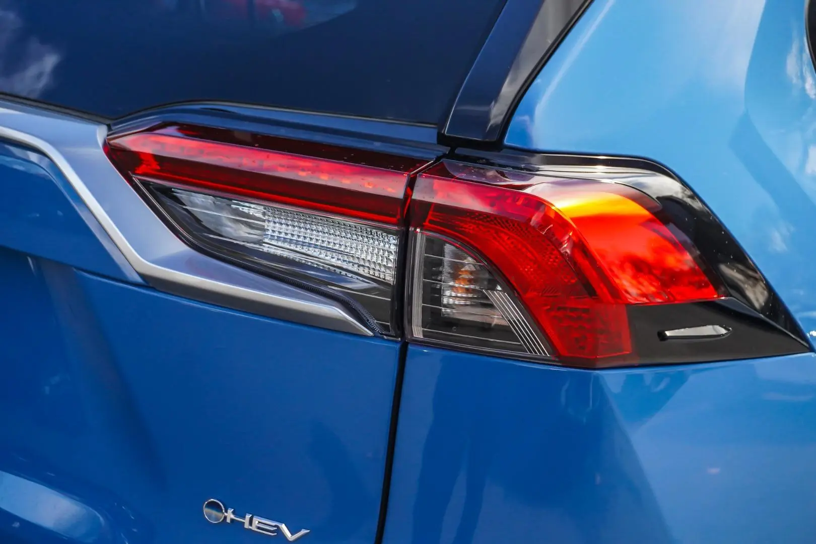 2025 Toyota RAV4 Gallery Image 14