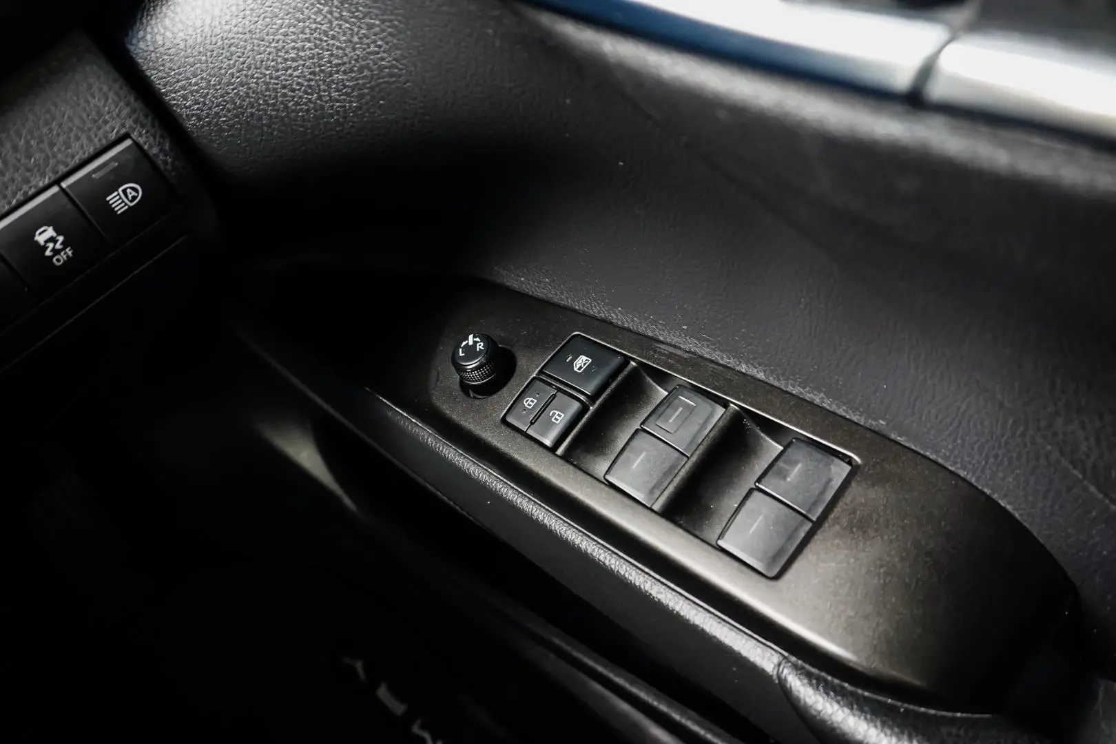 2023 Toyota Camry Gallery Image 21
