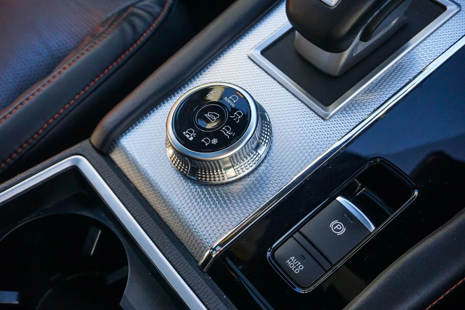 2022 Mitsubishi Outlander Gallery Image 19