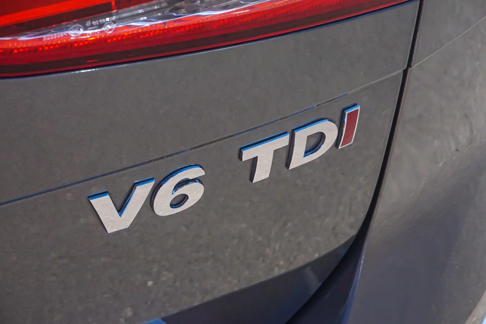 2017 Volkswagen Touareg Gallery Image 15