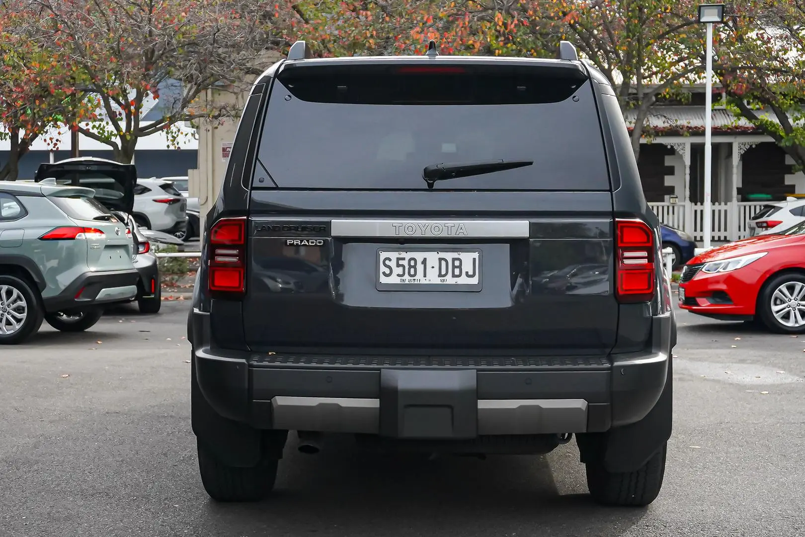 2025 Toyota Landcruiser Prado Gallery Image 5