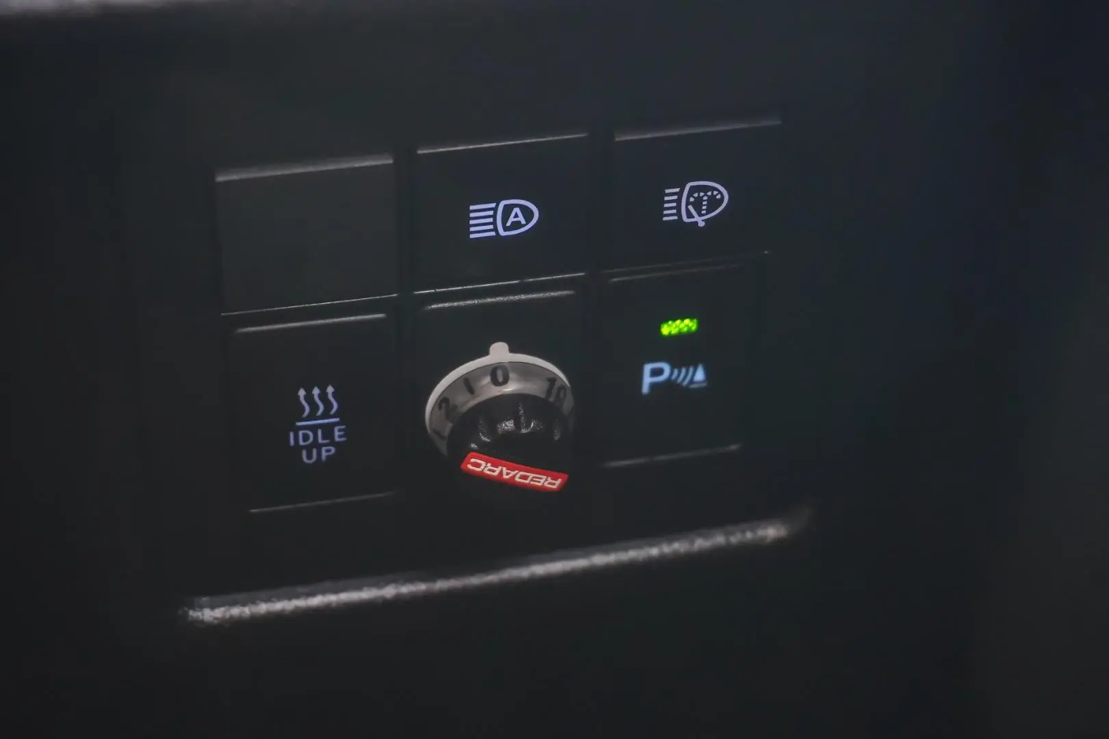 2018 Toyota Landcruiser Prado Gallery Image 26