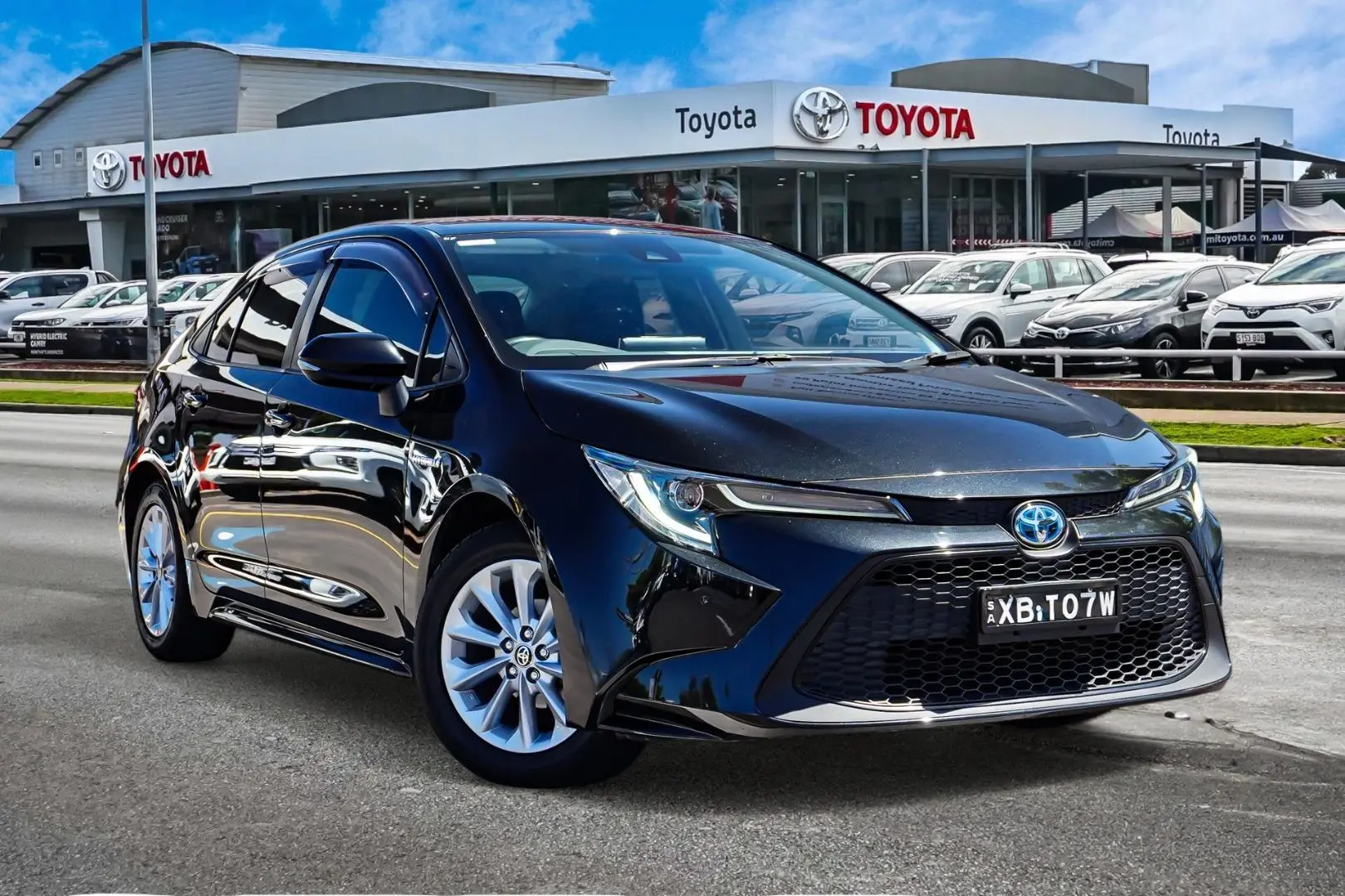 2021 Toyota Corolla Gallery Image 1