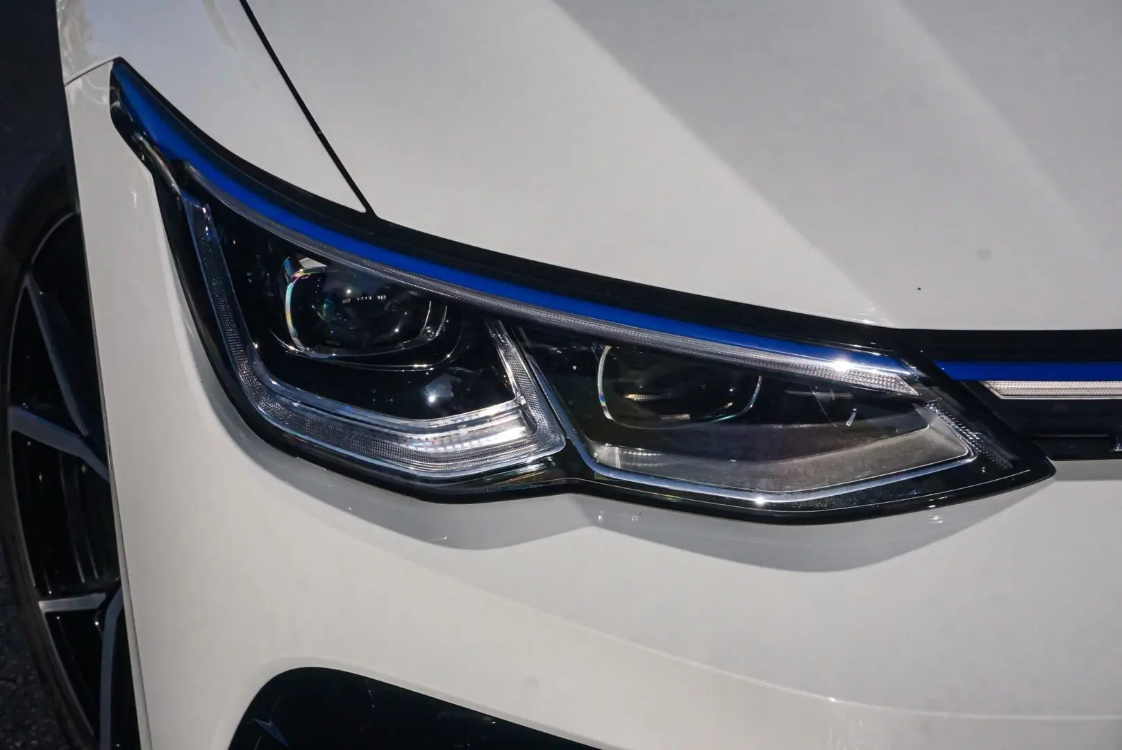 2023 Volkswagen Golf Gallery Image 12
