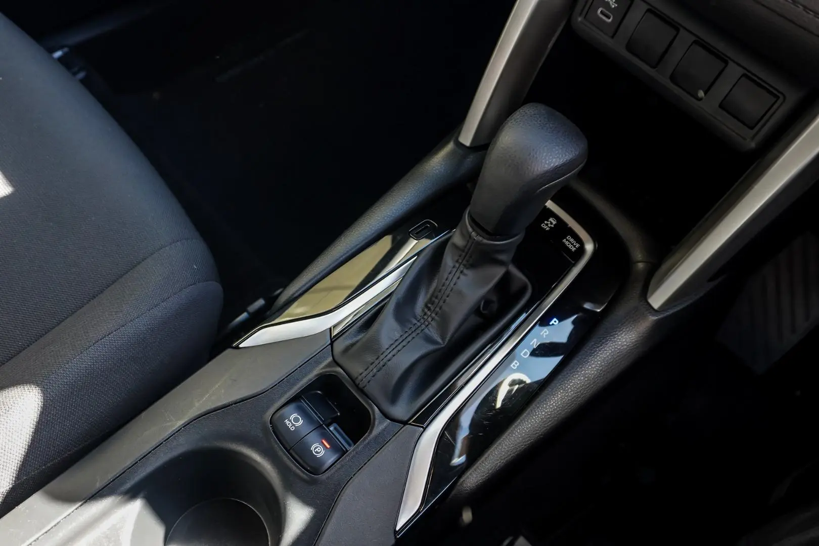 2025 Toyota Corolla Cross Gallery Image 18