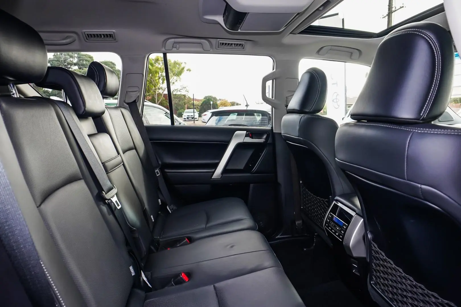 2021 Toyota Landcruiser Prado Gallery Image 8