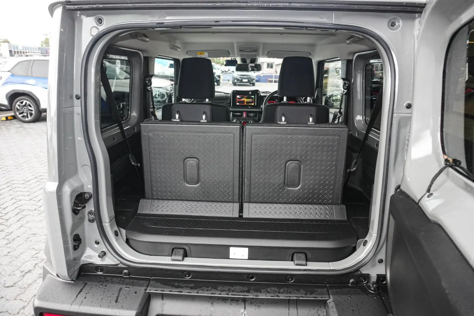 2024 Suzuki Jimny Gallery Image 11