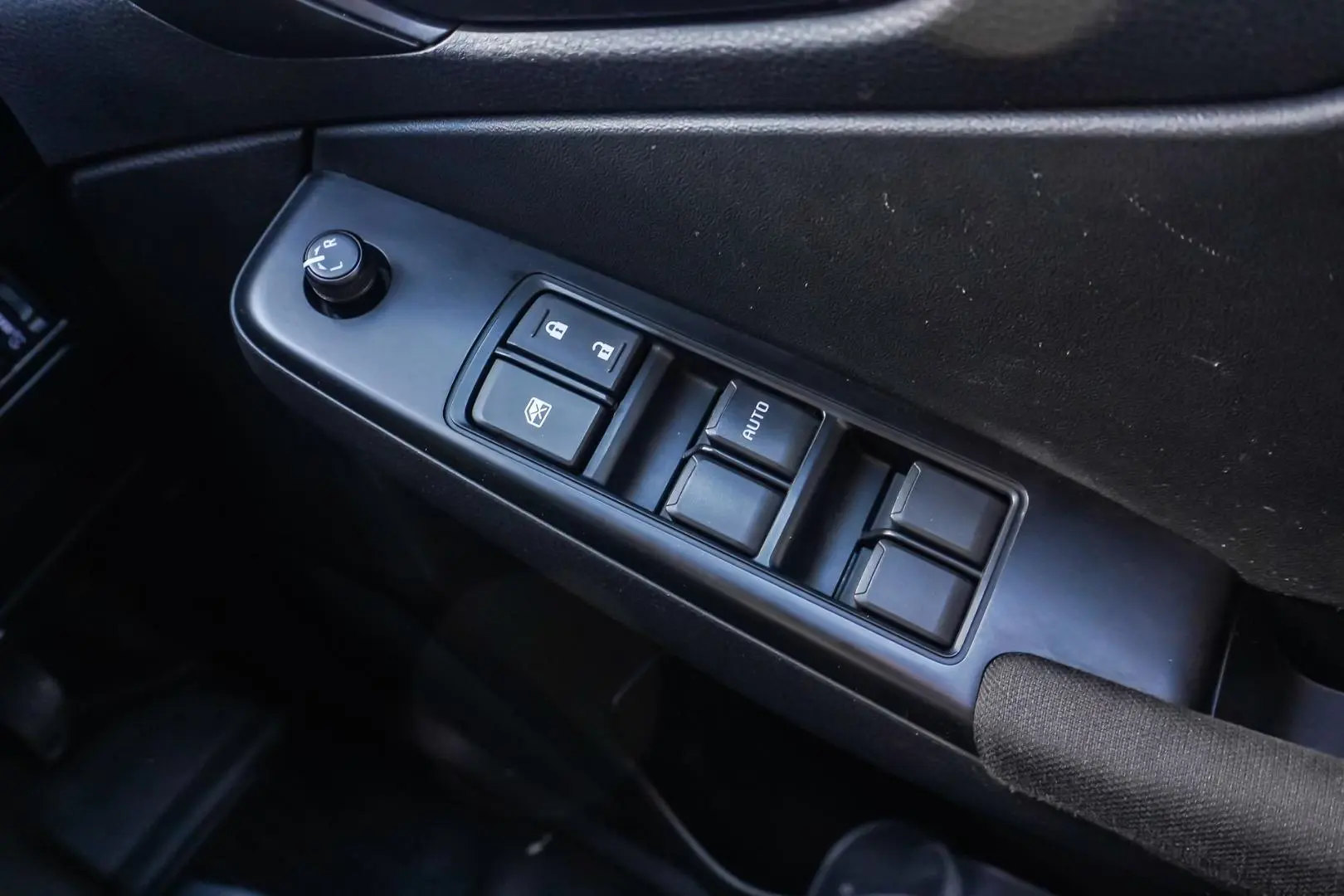 2021 Isuzu D-MAX Gallery Image 19