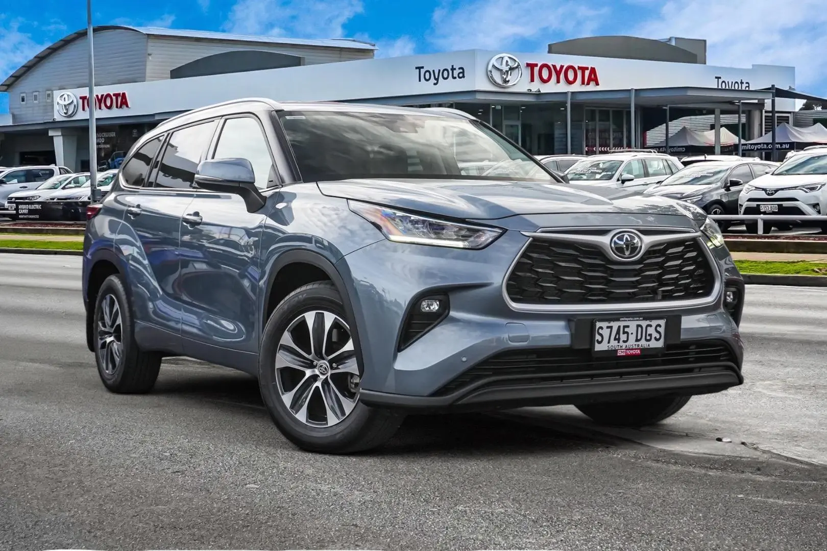 2021 Toyota Kluger Image