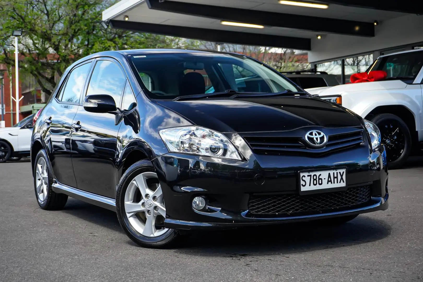 2010 Toyota Corolla Gallery Image 2