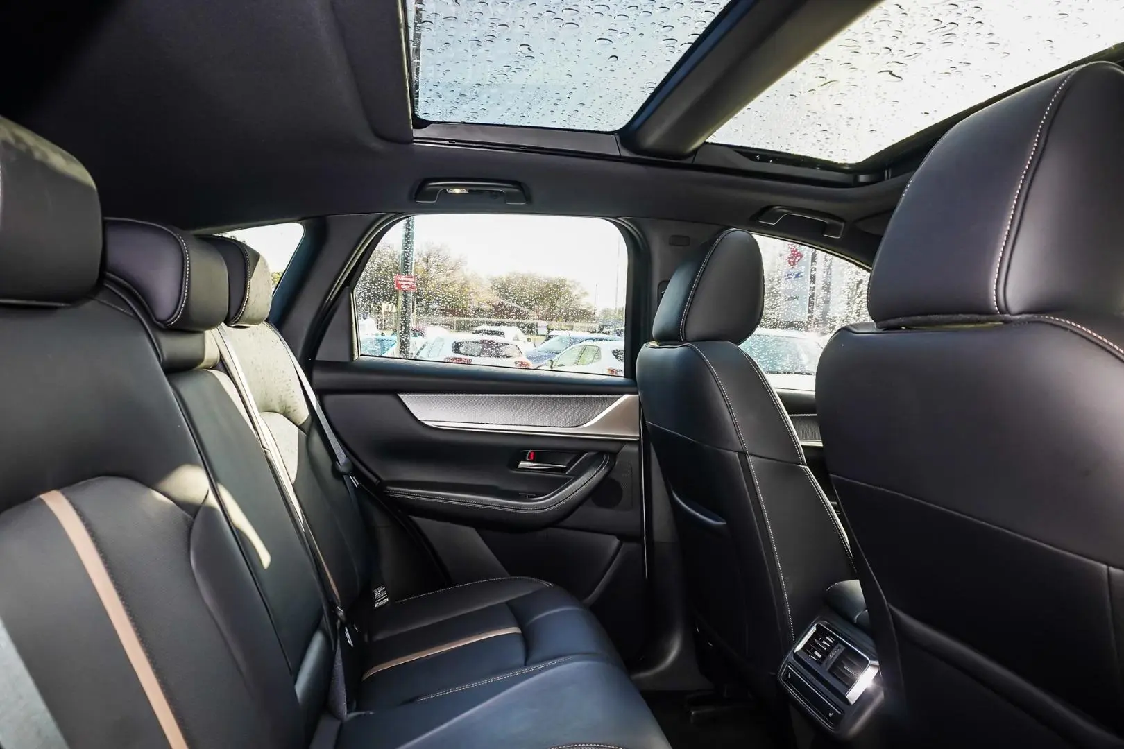 2023 Mazda CX-60 Gallery Image 9