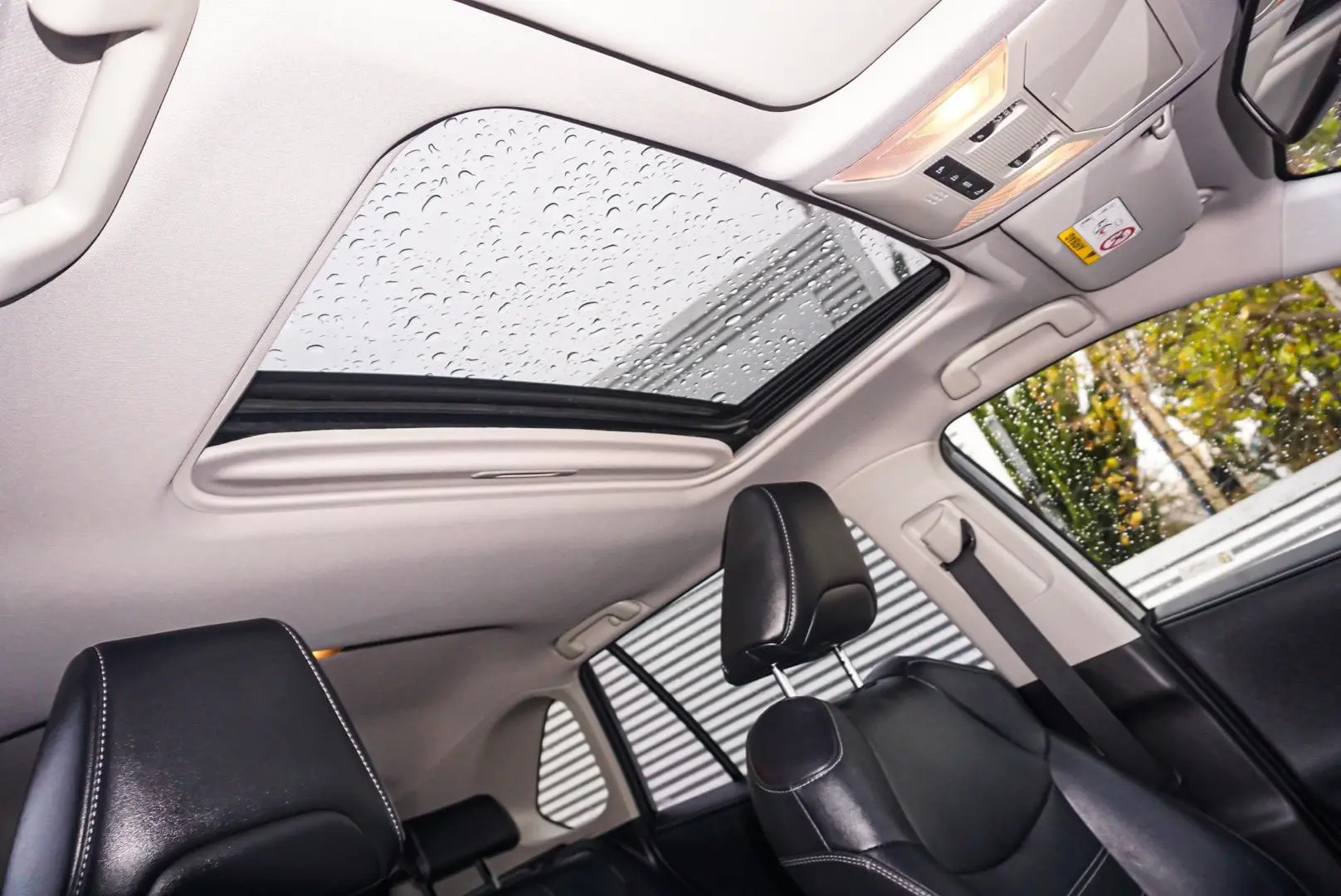 2021 Toyota RAV4 Gallery Image 23