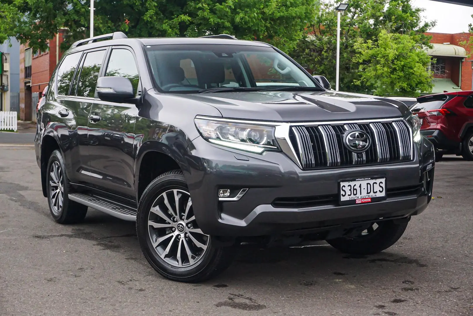 2022 Toyota Landcruiser Prado Image 1