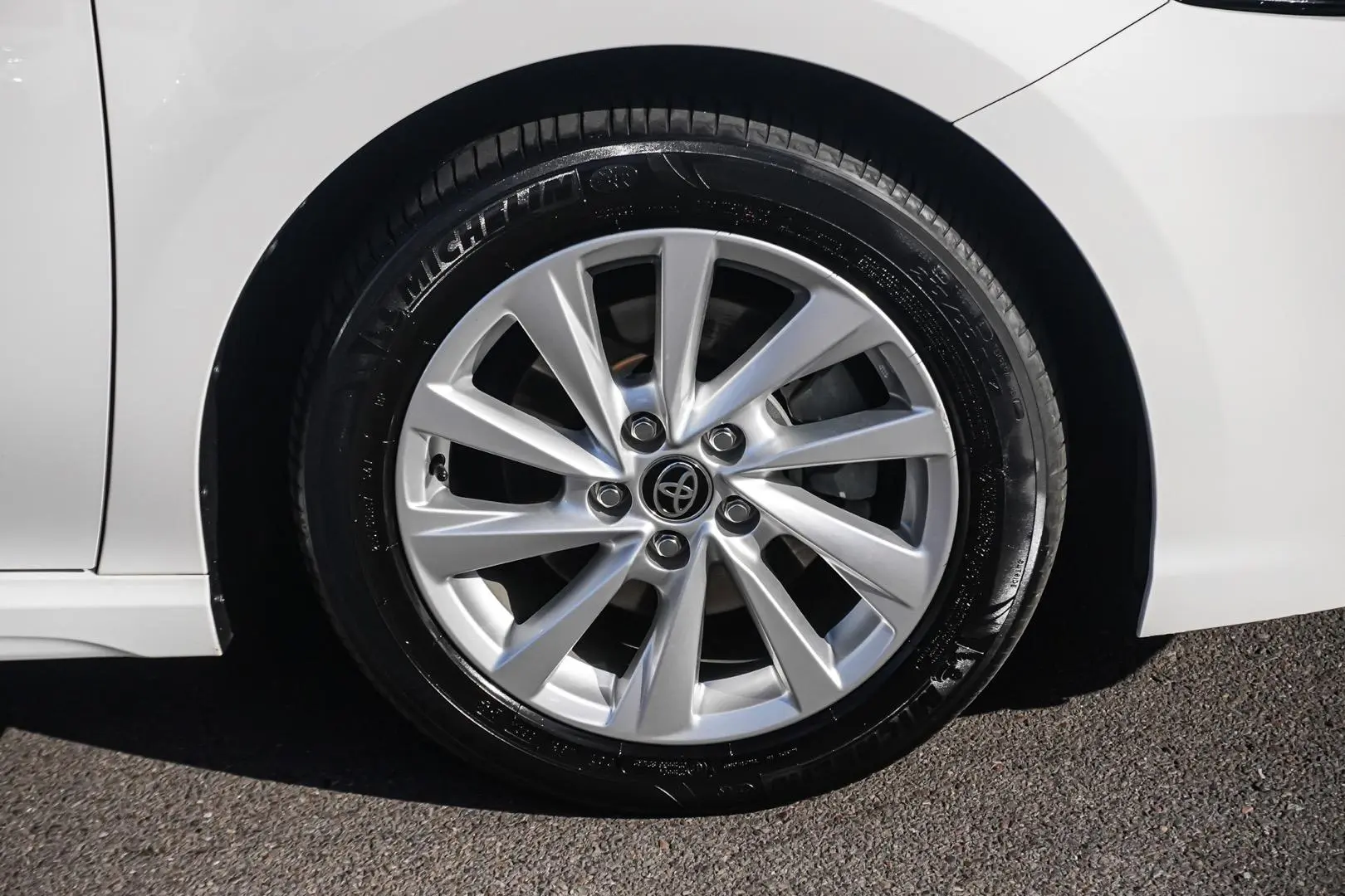 2022 Toyota Camry Gallery Image 13