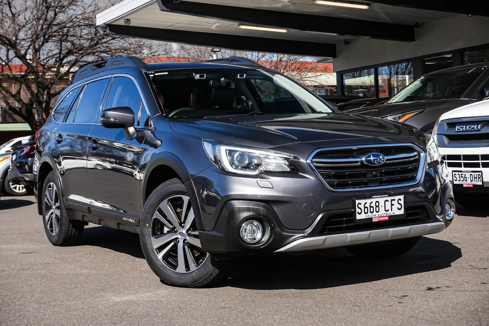 2019 Subaru Outback Gallery Image 2