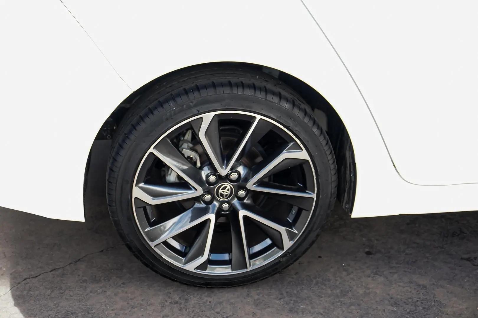 2020 Toyota Corolla Gallery Image 17